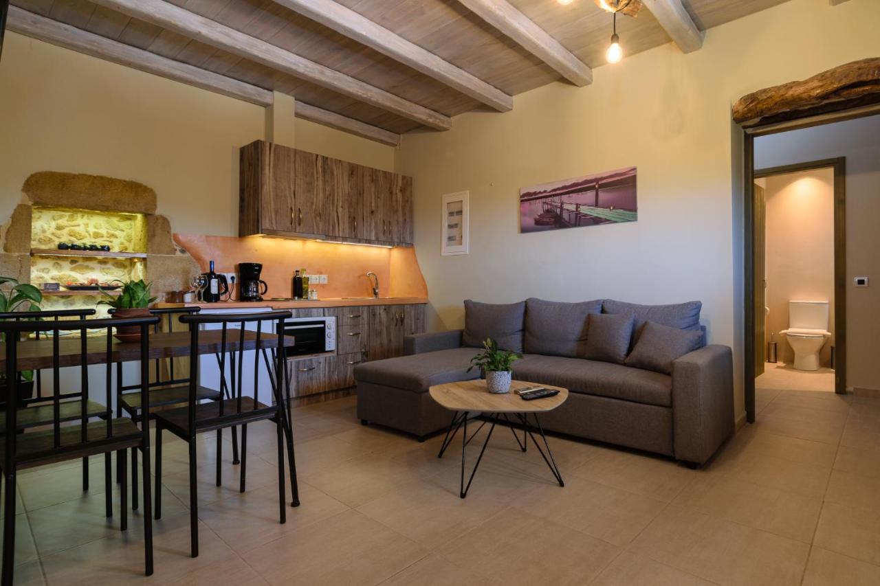 Effrosini Traditional Home Nopigia Exterior photo