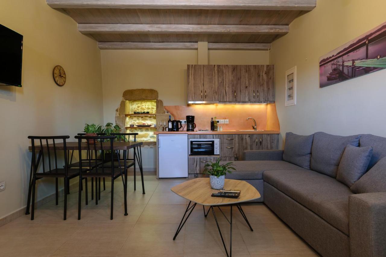 Effrosini Traditional Home Nopigia Exterior photo